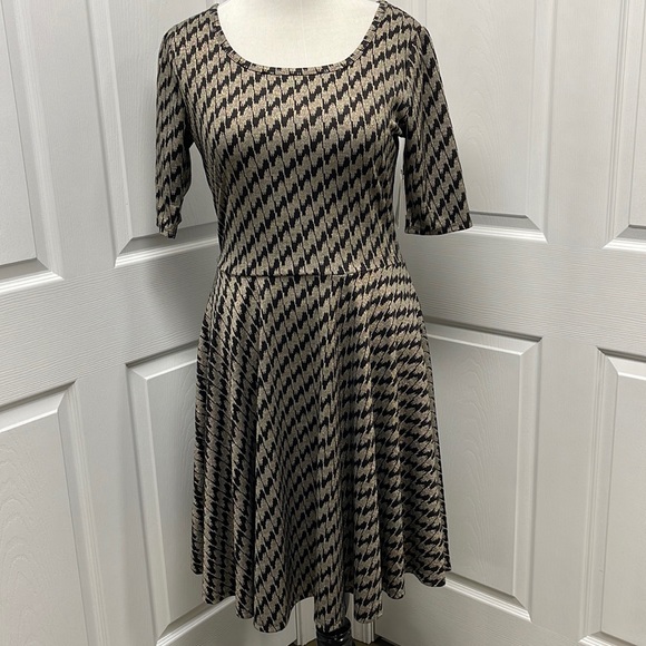 LuLaRoe New Elegant Black Metallic Gold Nicole Dress 2XL NWT - Picture 1 of 12